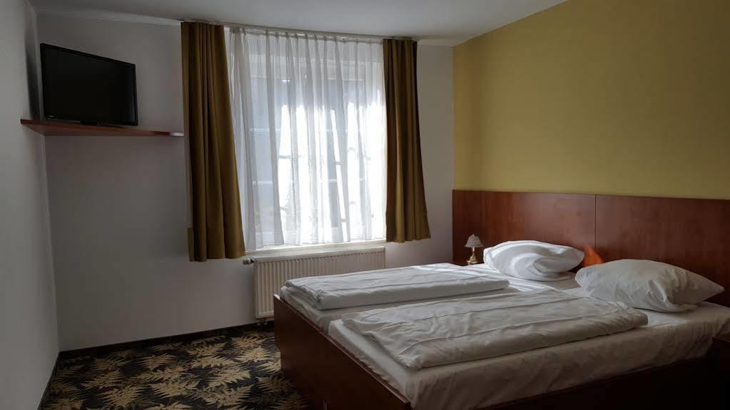 Hotel Der Tannenbaum 3*
