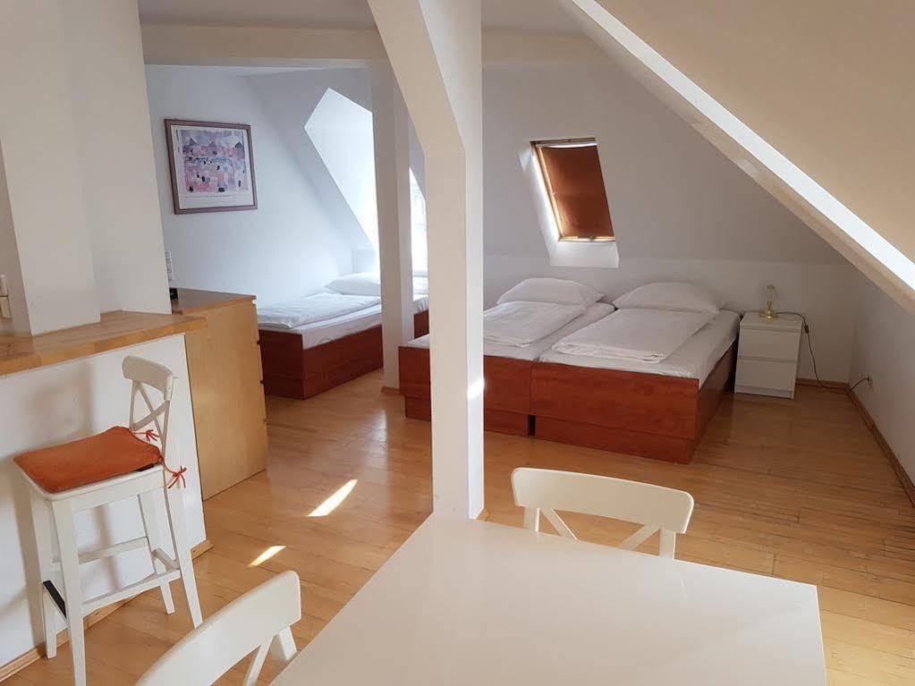 Der Tannenbaum Hotel Munich